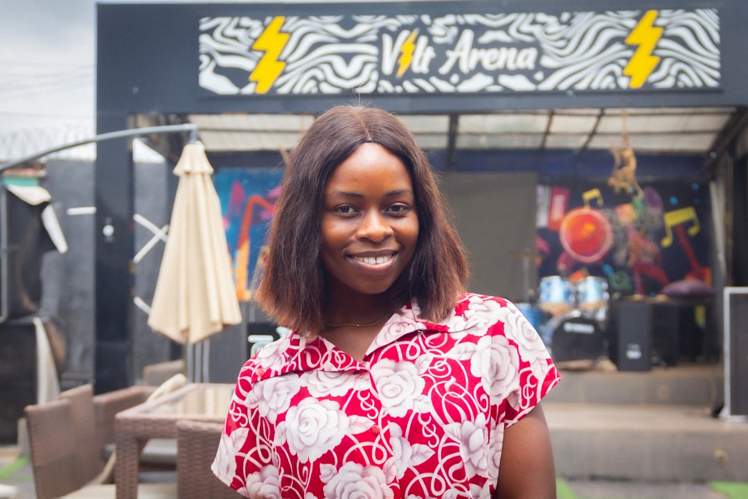 Build Buyer Trust Online in Nigeria with LinkHub's Professional Landing Pages